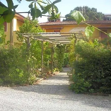 Il Mandorlo فندق 3*